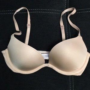 Victoria’s Secret push-up bra